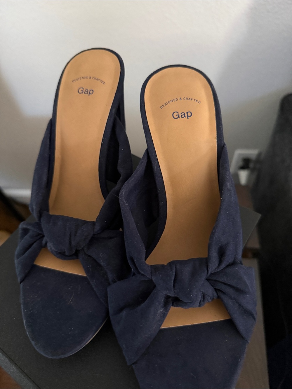 GAP Navy Knot-Front Slide Mules - Picture 2 of 4